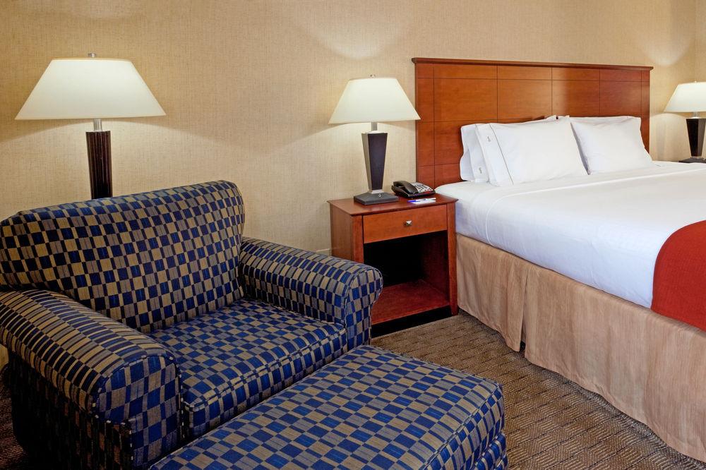 Holiday Inn Express Ramsey Mahwah By Ihg Екстериор снимка