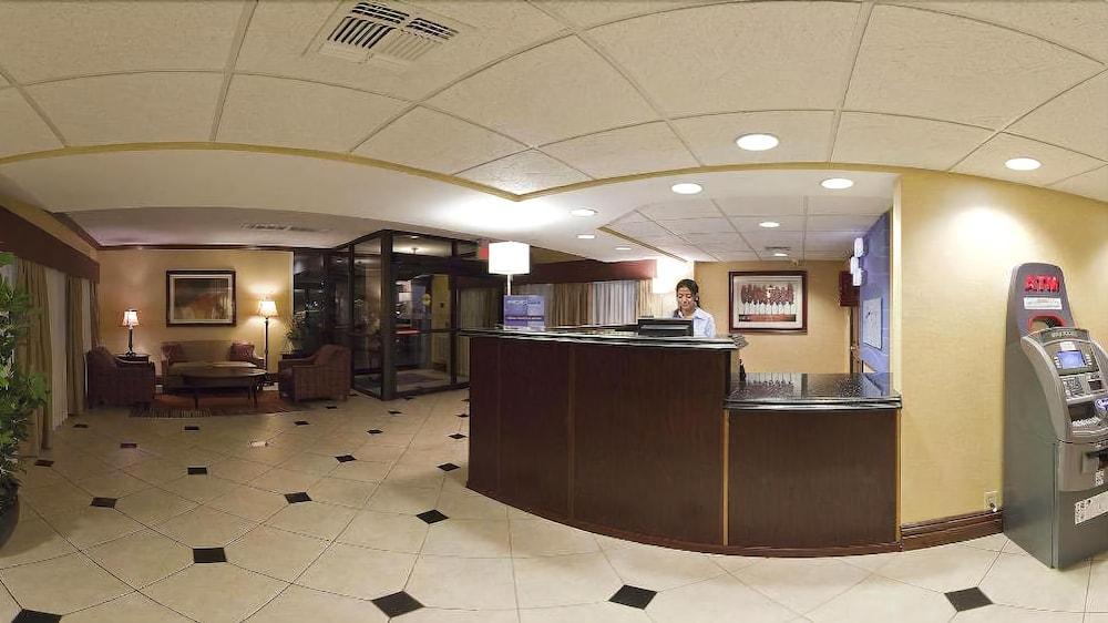Holiday Inn Express Ramsey Mahwah By Ihg Екстериор снимка
