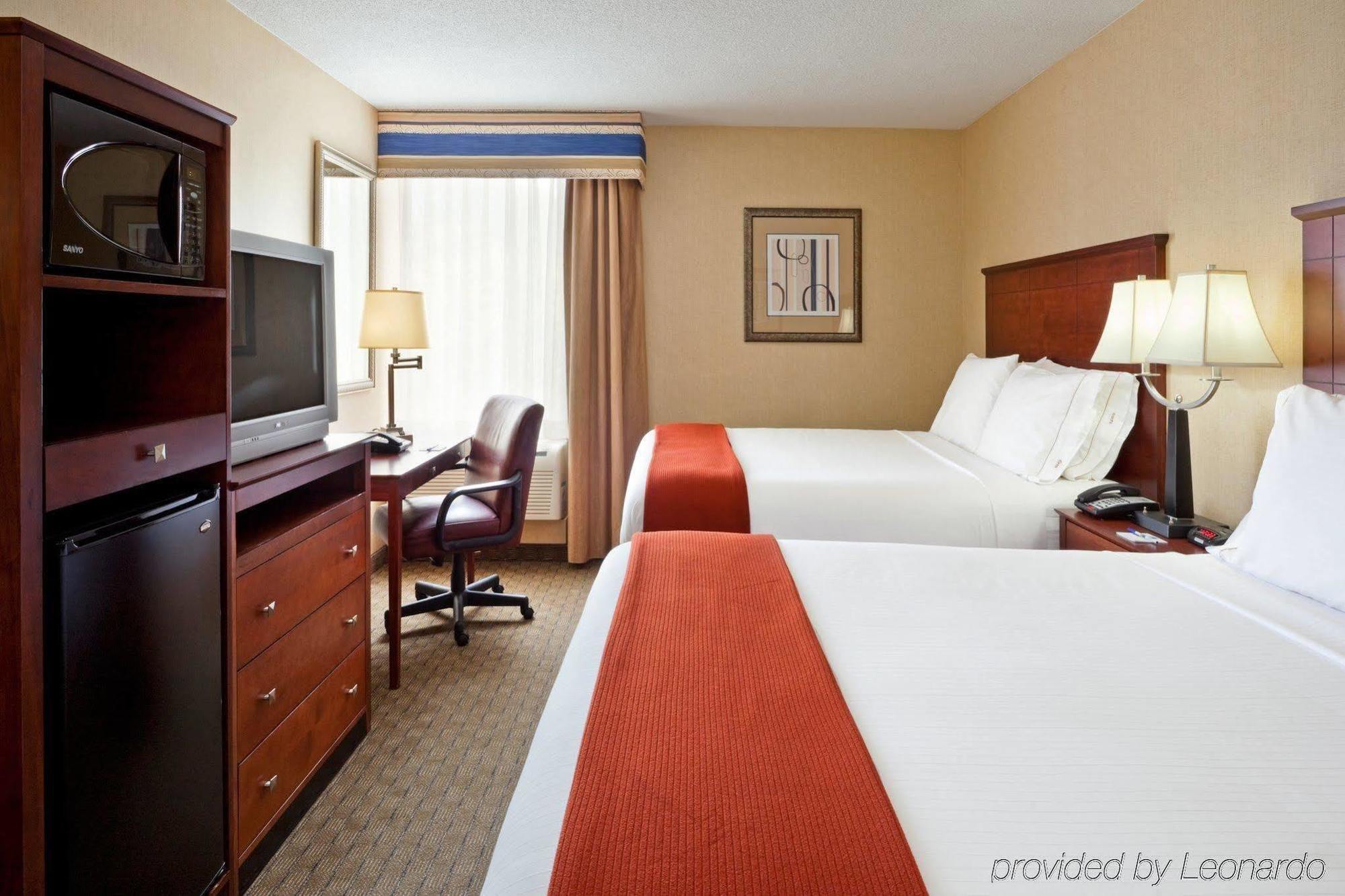 Holiday Inn Express Ramsey Mahwah By Ihg Екстериор снимка